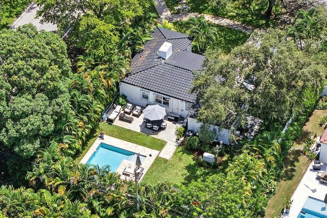 Small Image of 5 NORTH WEST 107TH ST, Miami Shores Number 19