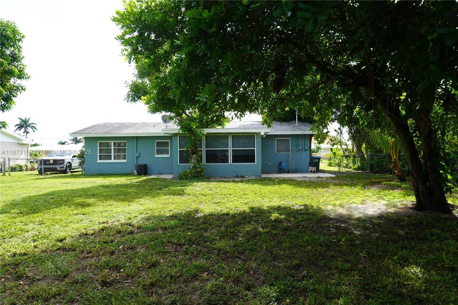 Small Image of 5211 TOWER DRIVE, Cape Coral Number 24
