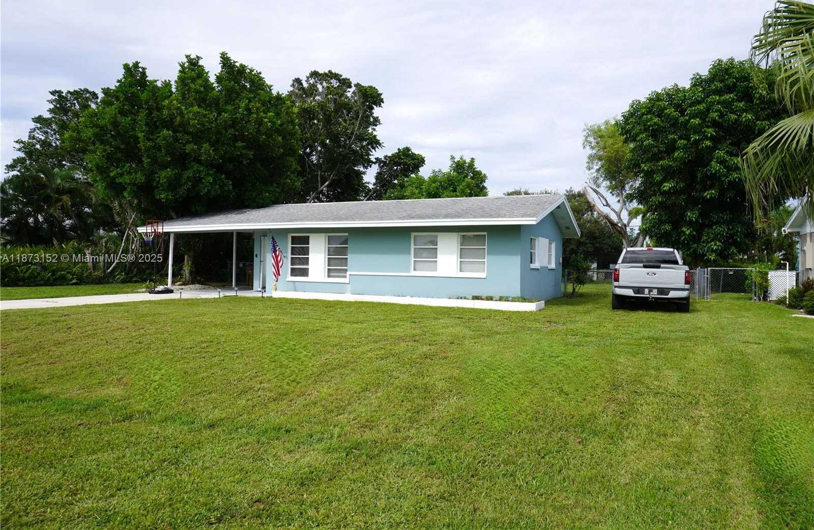 Small Image of 5211 TOWER DRIVE, Cape Coral Number 27