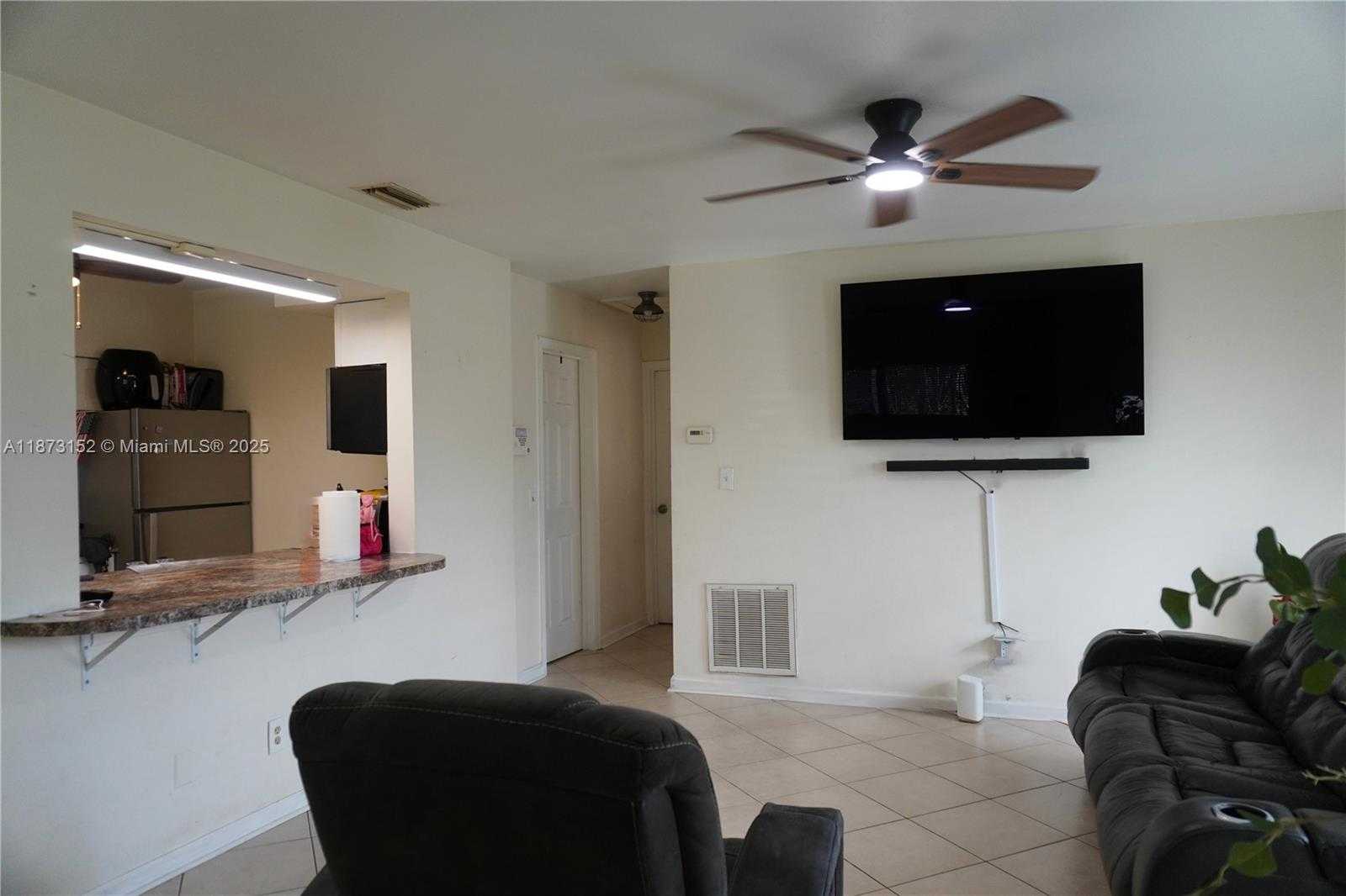 Small Image of 5211 TOWER DRIVE, Cape Coral Number 3