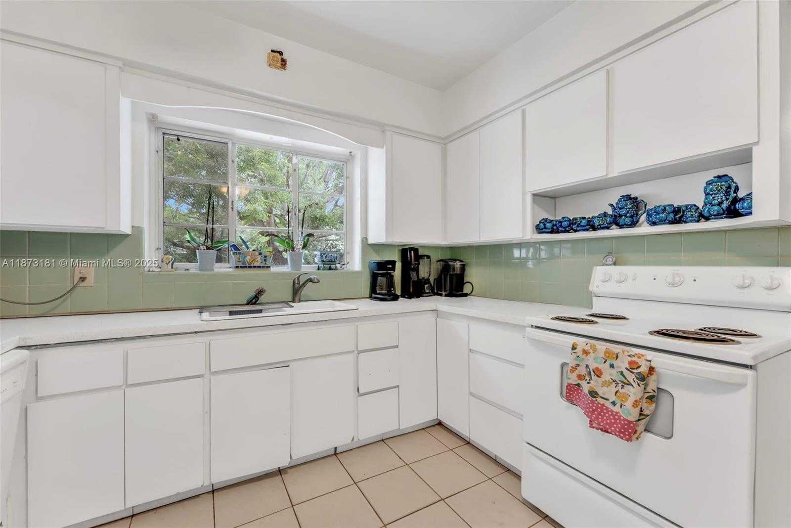 Small Image of 990 NORTH EAST 94TH ST, Miami Shores Number 14