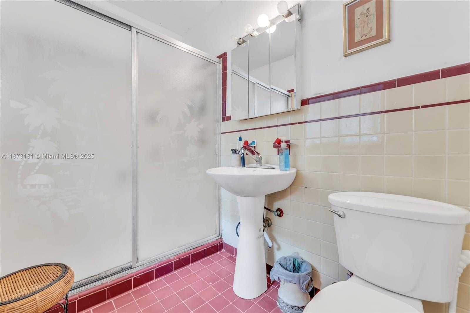 Small Image of 990 NORTH EAST 94TH ST, Miami Shores Number 24