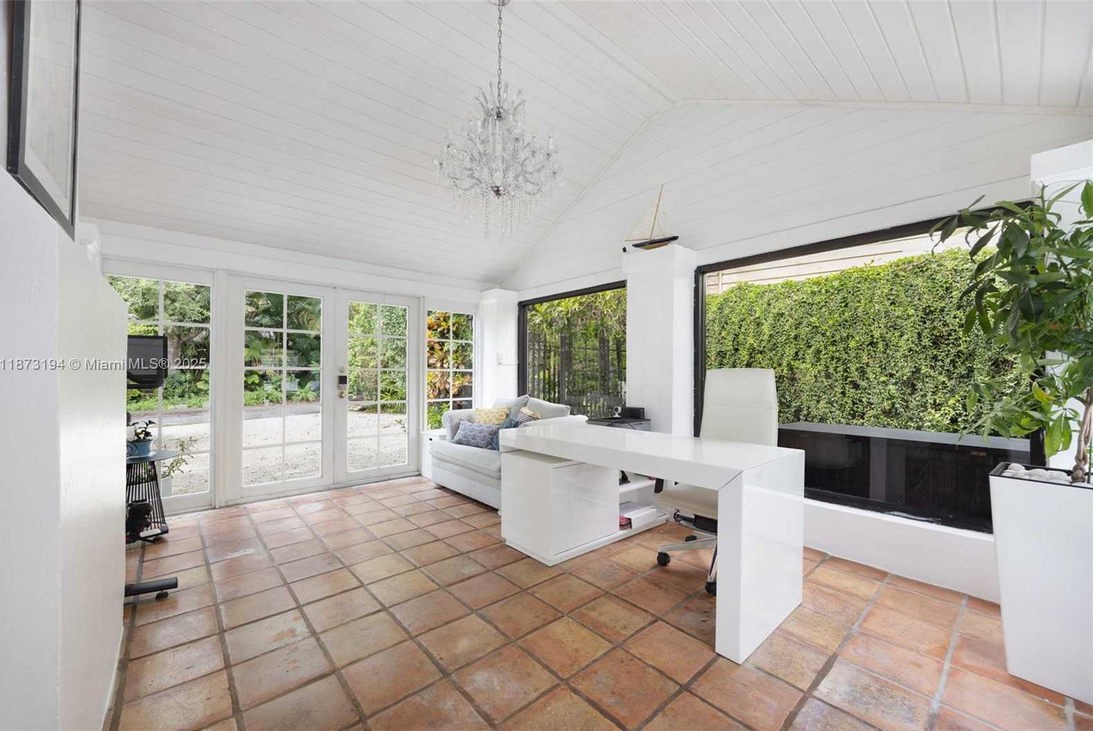 Small Image of 3951 PARK DR, Coconut Grove Number 14