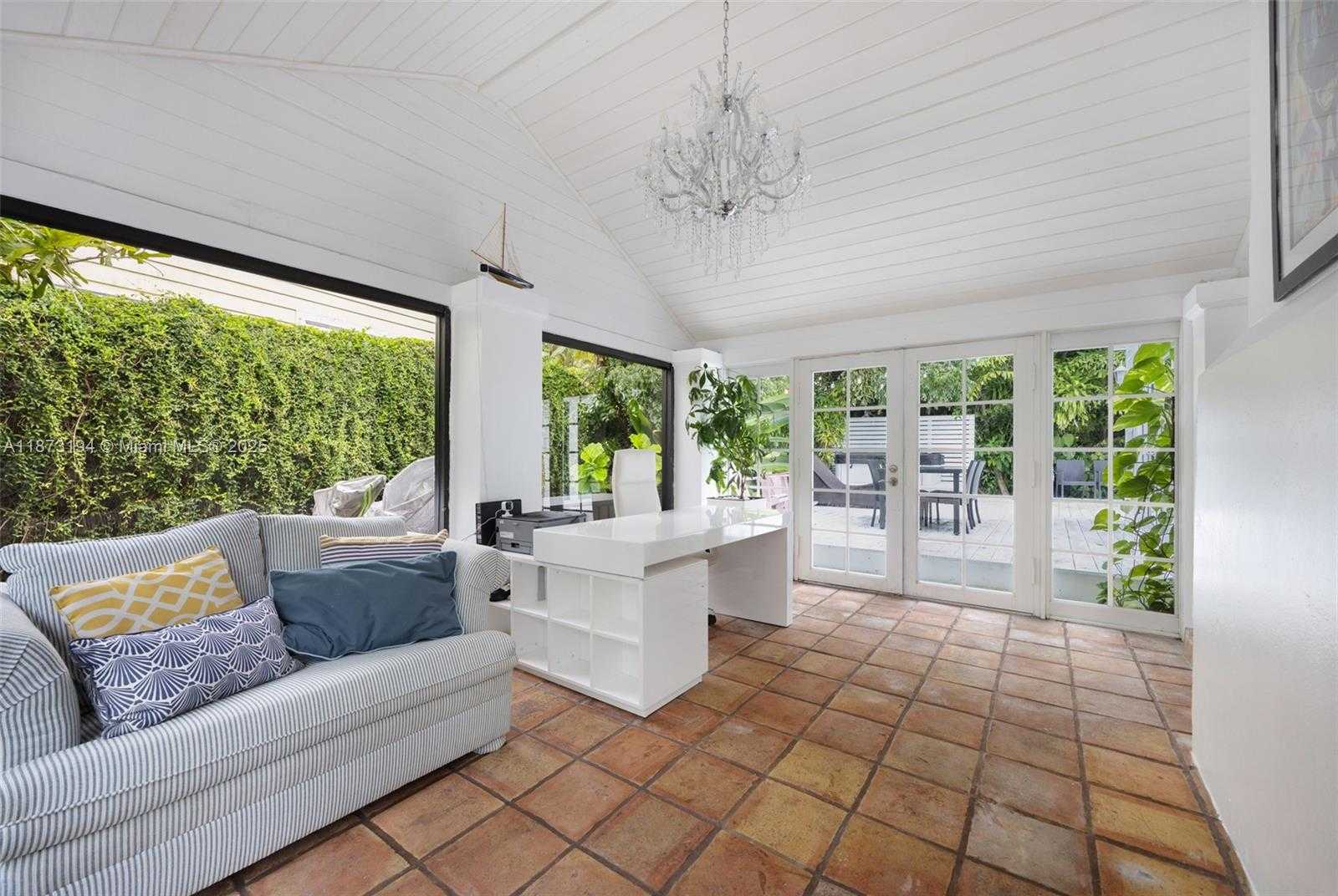 Small Image of 3951 PARK DR, Coconut Grove Number 15