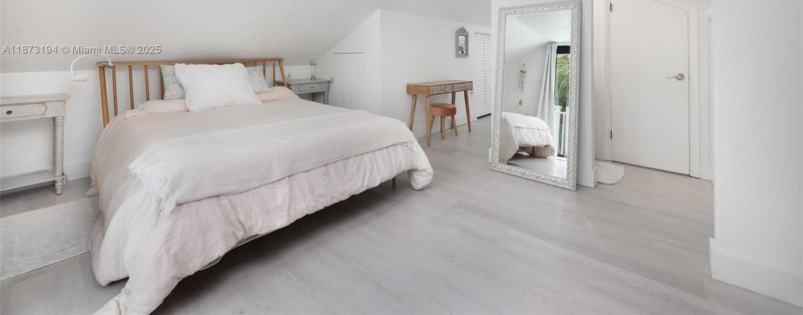Small Image of 3951 PARK DR, Coconut Grove Number 16