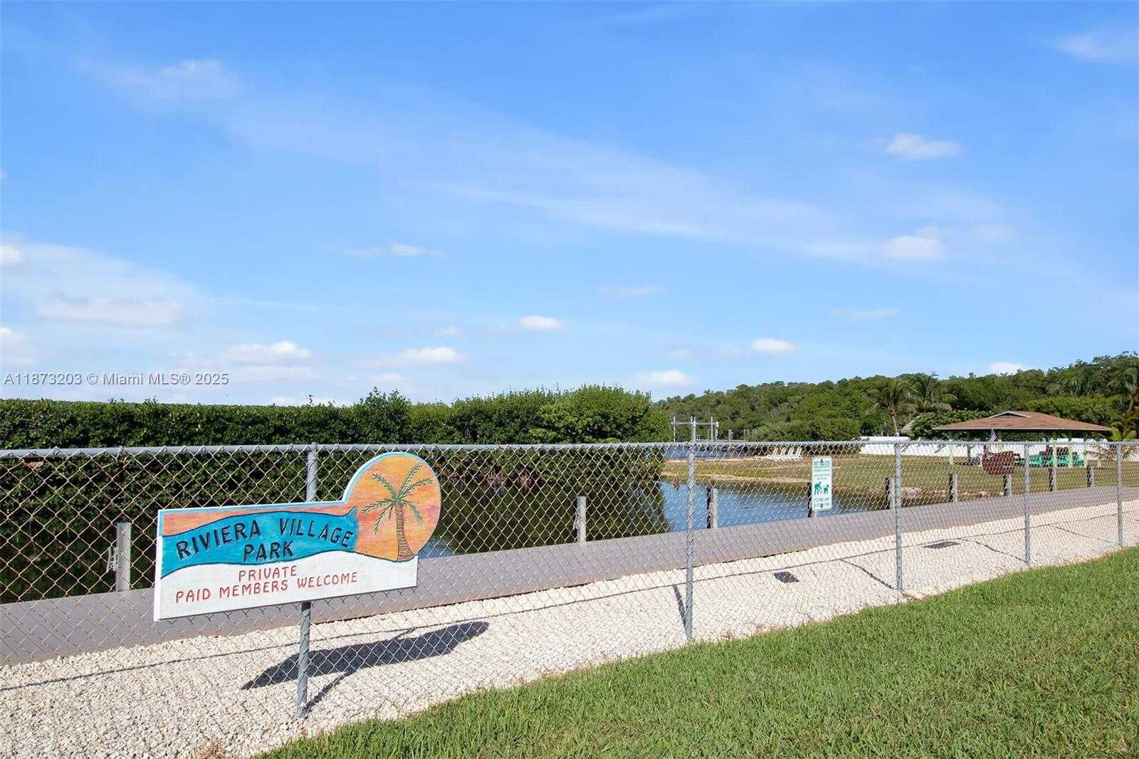 Small Image of Key Largo Number 31