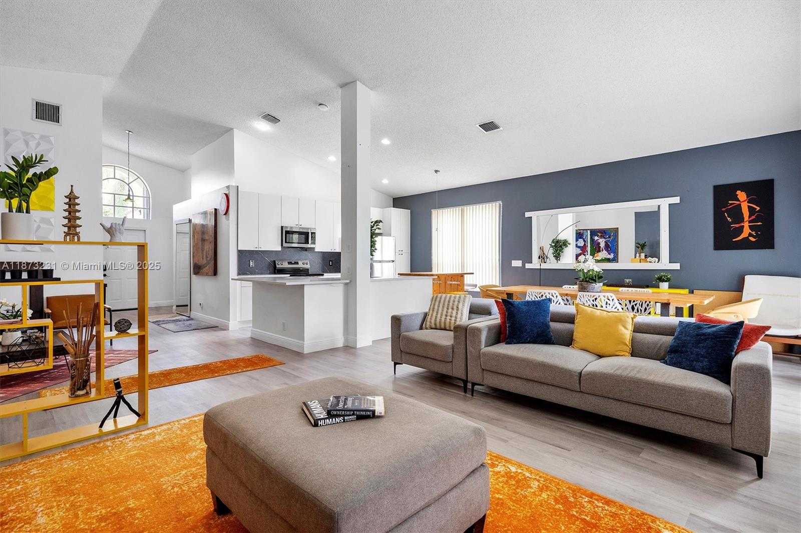 Small Image of 1572 NORTH WEST 135TH AVE, Pembroke Pines Number 11