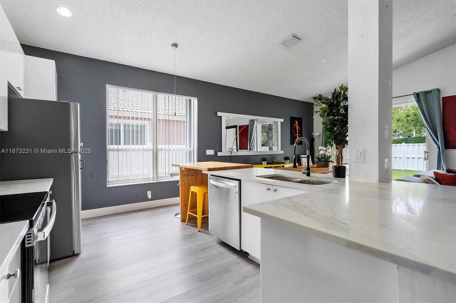 Small Image of 1572 NORTH WEST 135TH AVE, Pembroke Pines Number 18