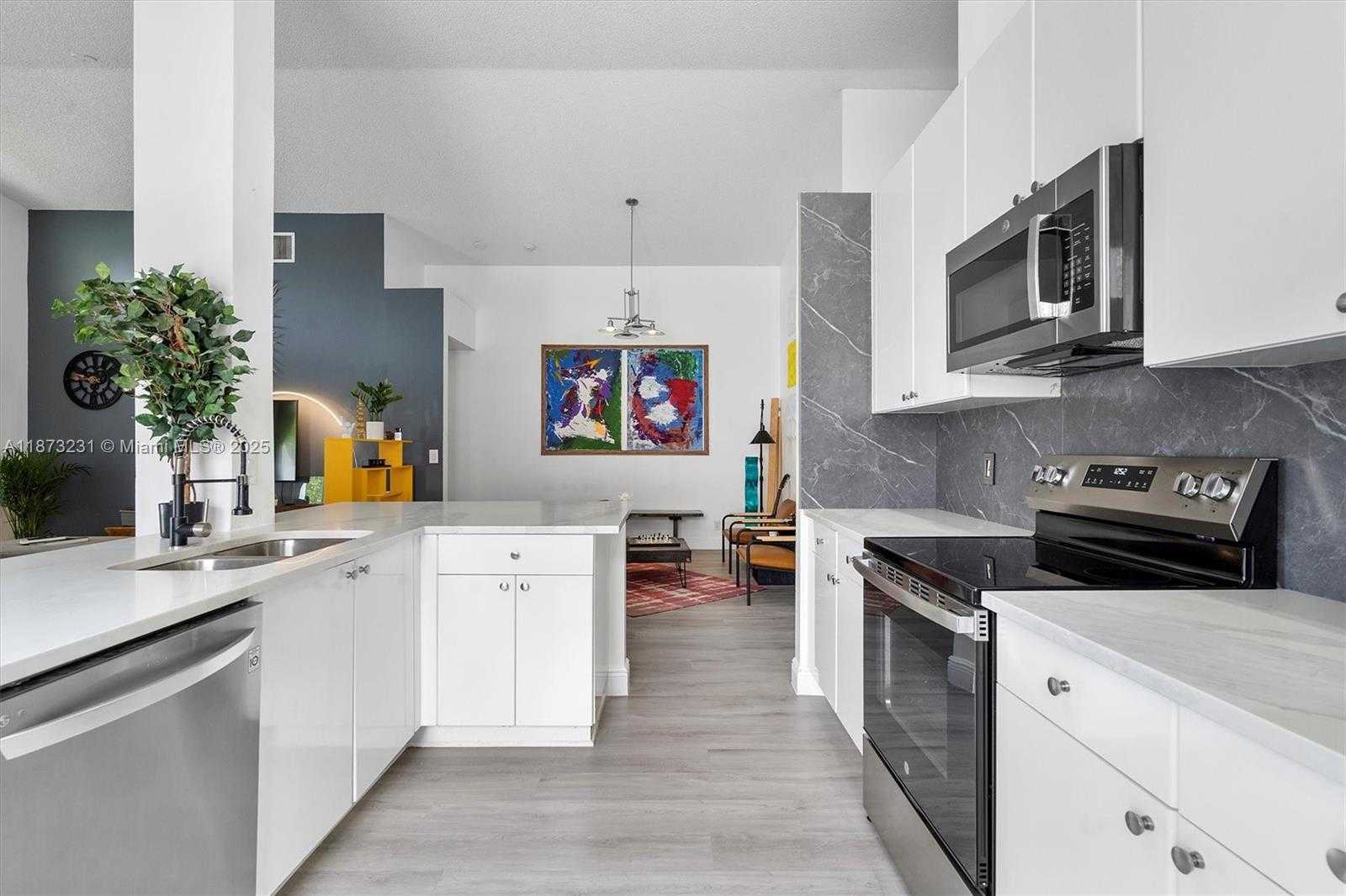 Small Image of 1572 NORTH WEST 135TH AVE, Pembroke Pines Number 22