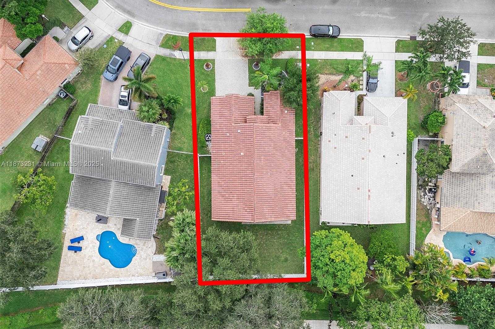 Small Image of 1572 NORTH WEST 135TH AVE, Pembroke Pines Number 43