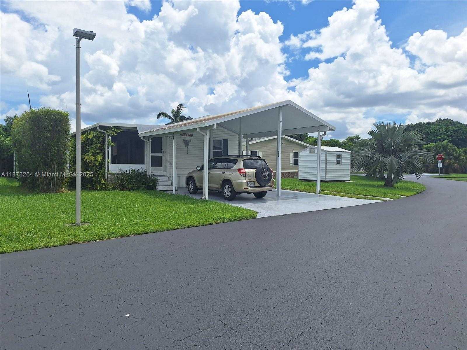 Small Image of 35303 SOUTH WEST 180TH AVE LOT 412, Homestead Number 2