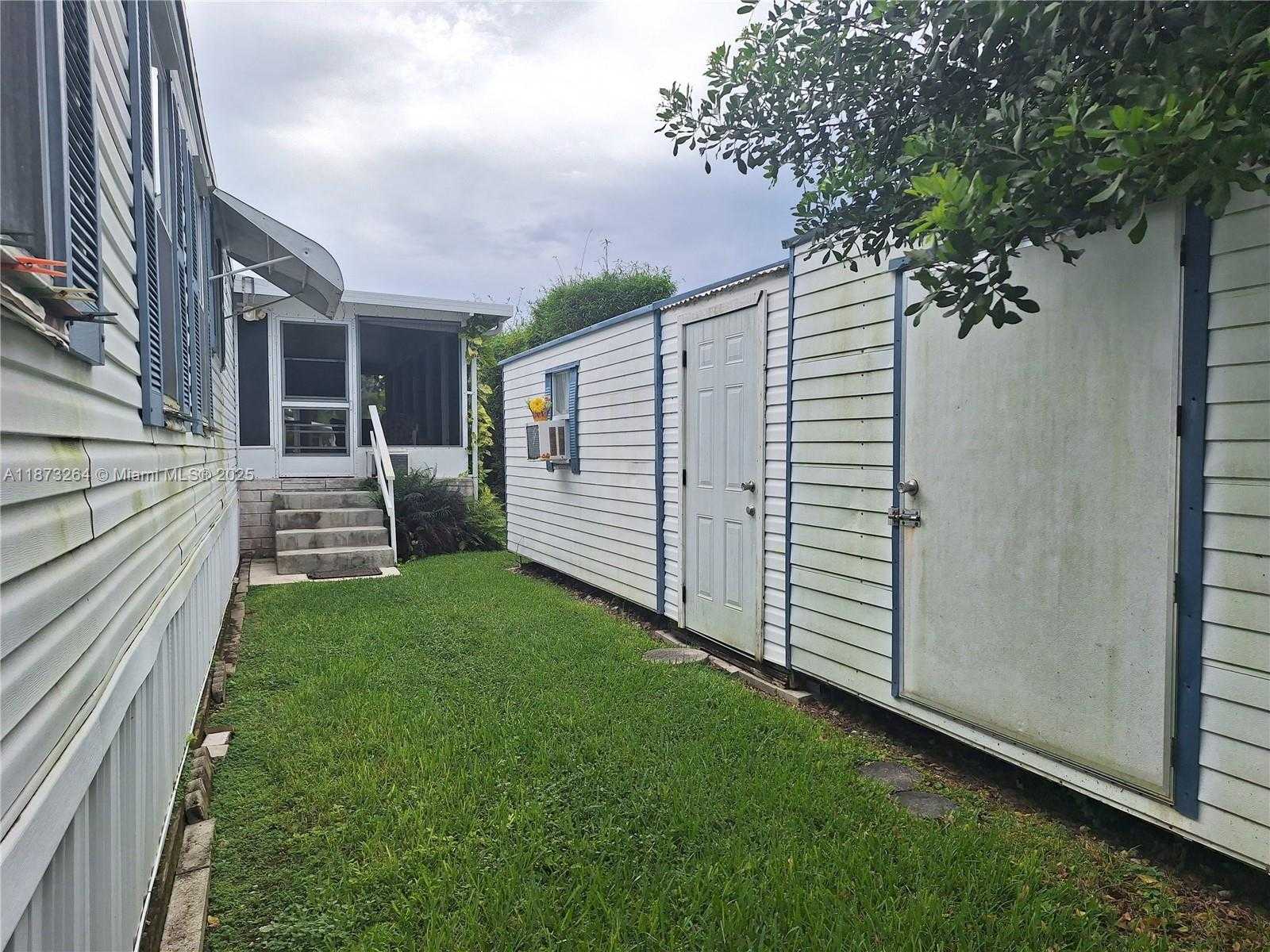 Small Image of 35303 SOUTH WEST 180TH AVE LOT 412, Homestead Number 22