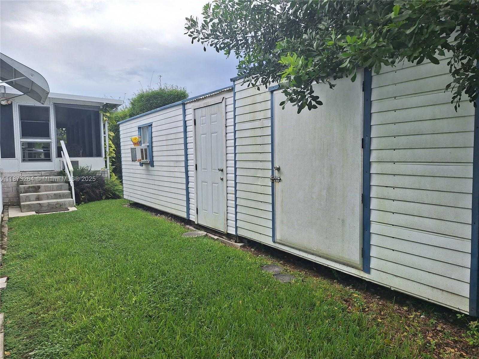 Small Image of 35303 SOUTH WEST 180TH AVE LOT 412, Homestead Number 23