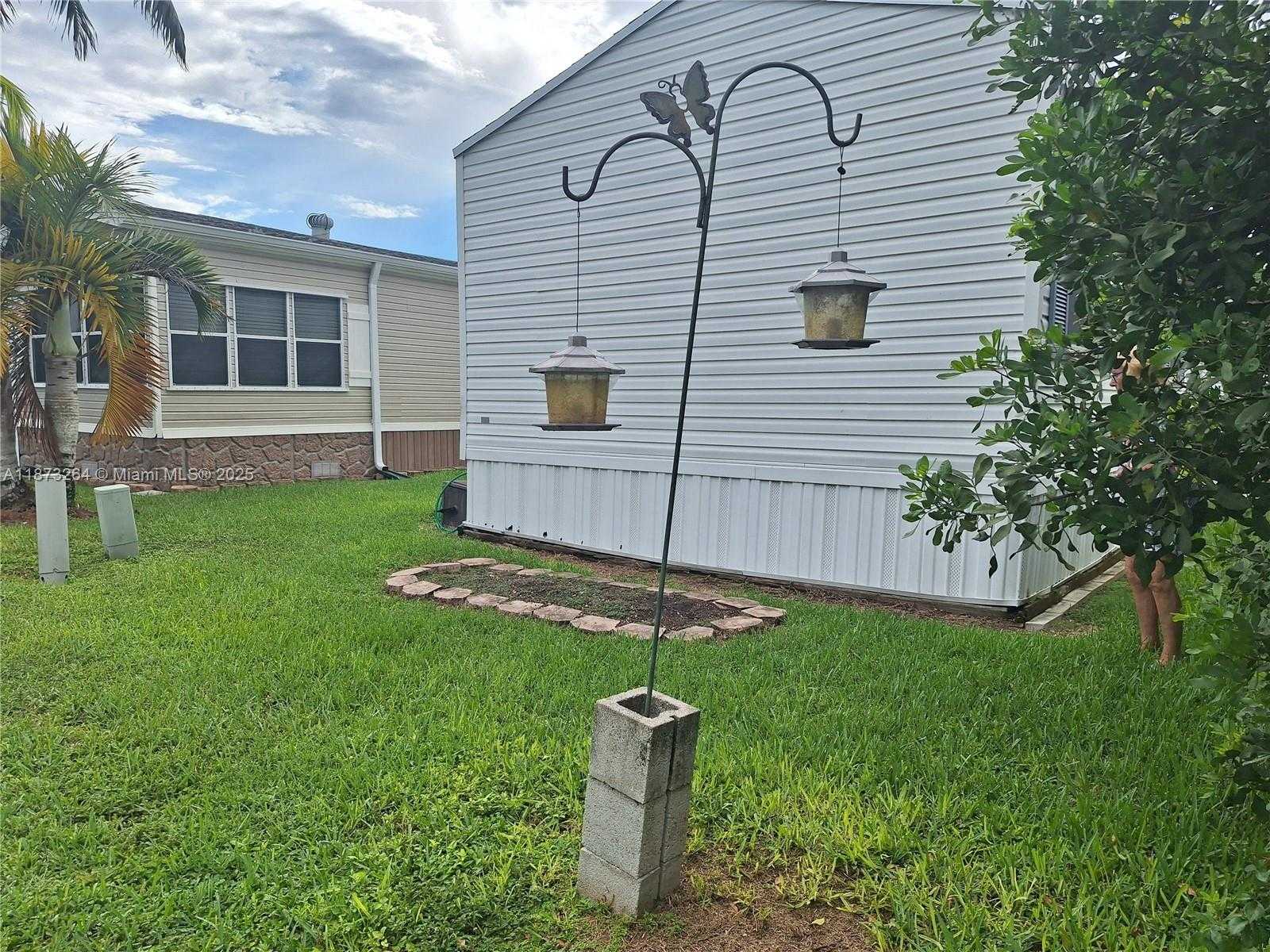 Small Image of 35303 SOUTH WEST 180TH AVE LOT 412, Homestead Number 26