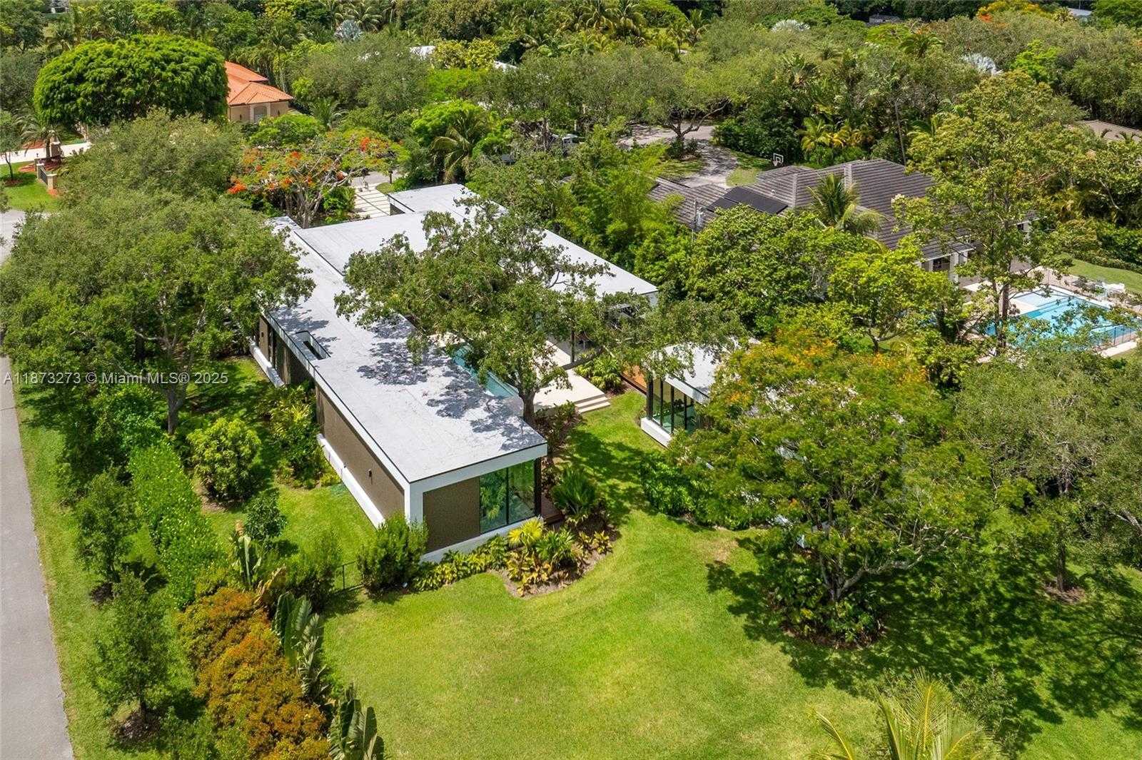 Small Image of 12100 SOUTH WEST 79TH AVE, Pinecrest Number 88