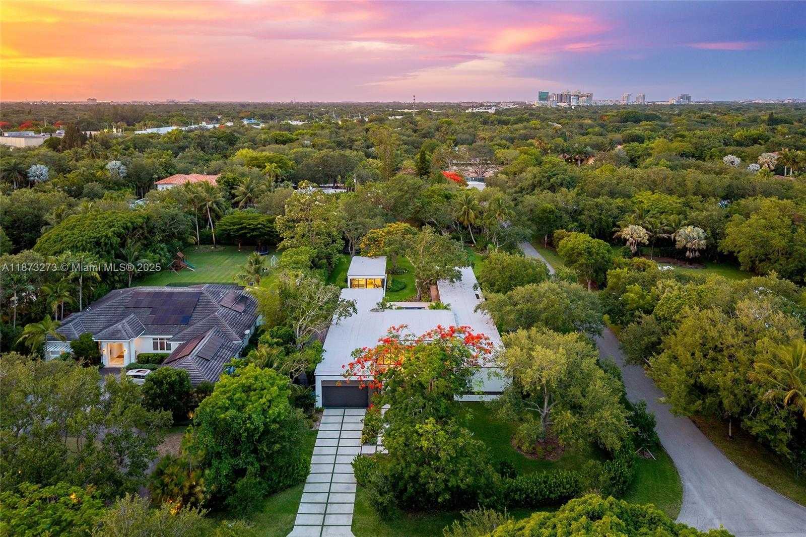 Small Image of 12100 SOUTH WEST 79TH AVE, Pinecrest Number 92
