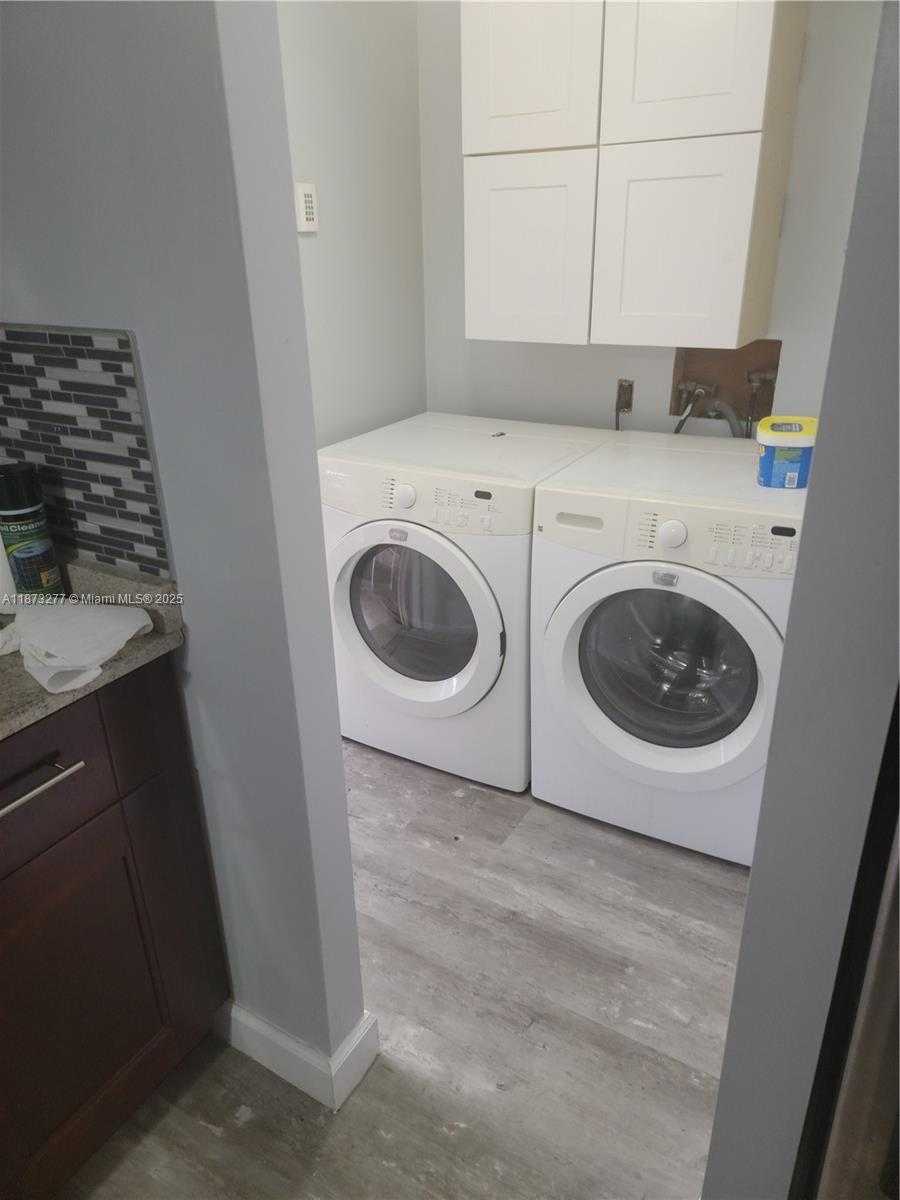 Small Image of 21610 NORTH WEST 7TH CT, Pembroke Pines Number 40