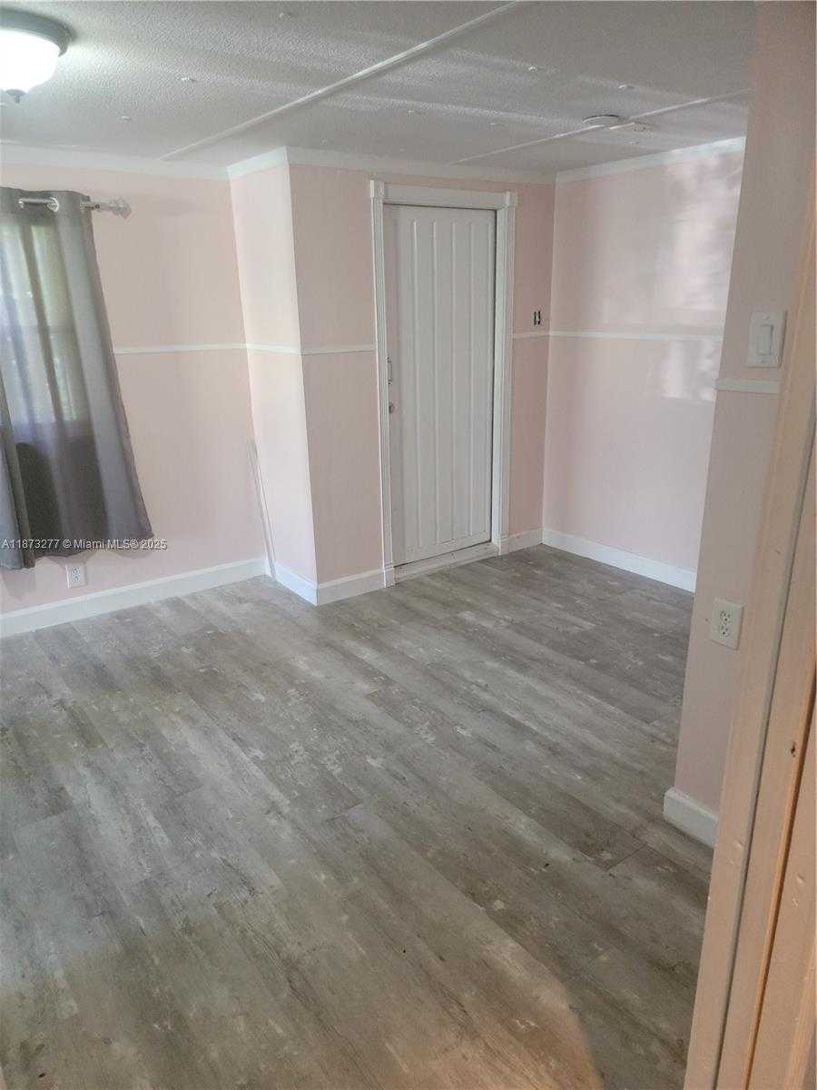 Small Image of 21610 NORTH WEST 7TH CT, Pembroke Pines Number 41