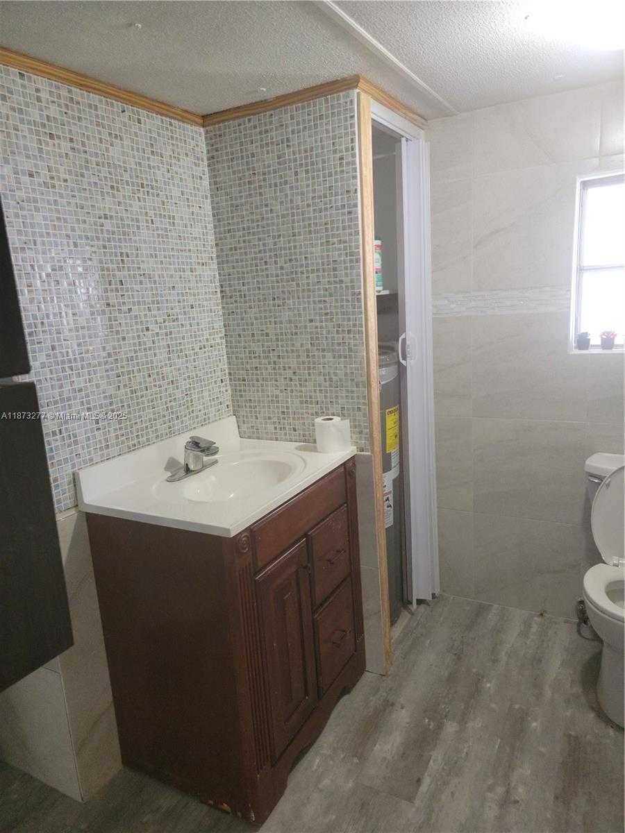 Small Image of 21610 NORTH WEST 7TH CT, Pembroke Pines Number 46