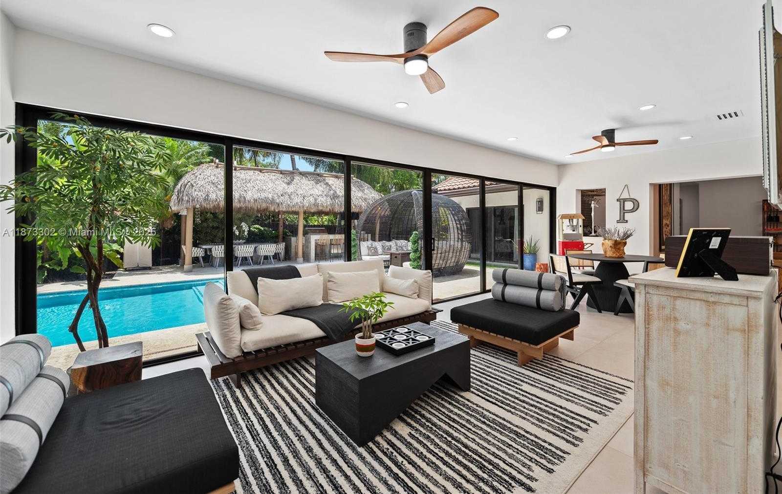 Small Image of 10304 SOUTH WEST 87TH CT, Miami Number 14