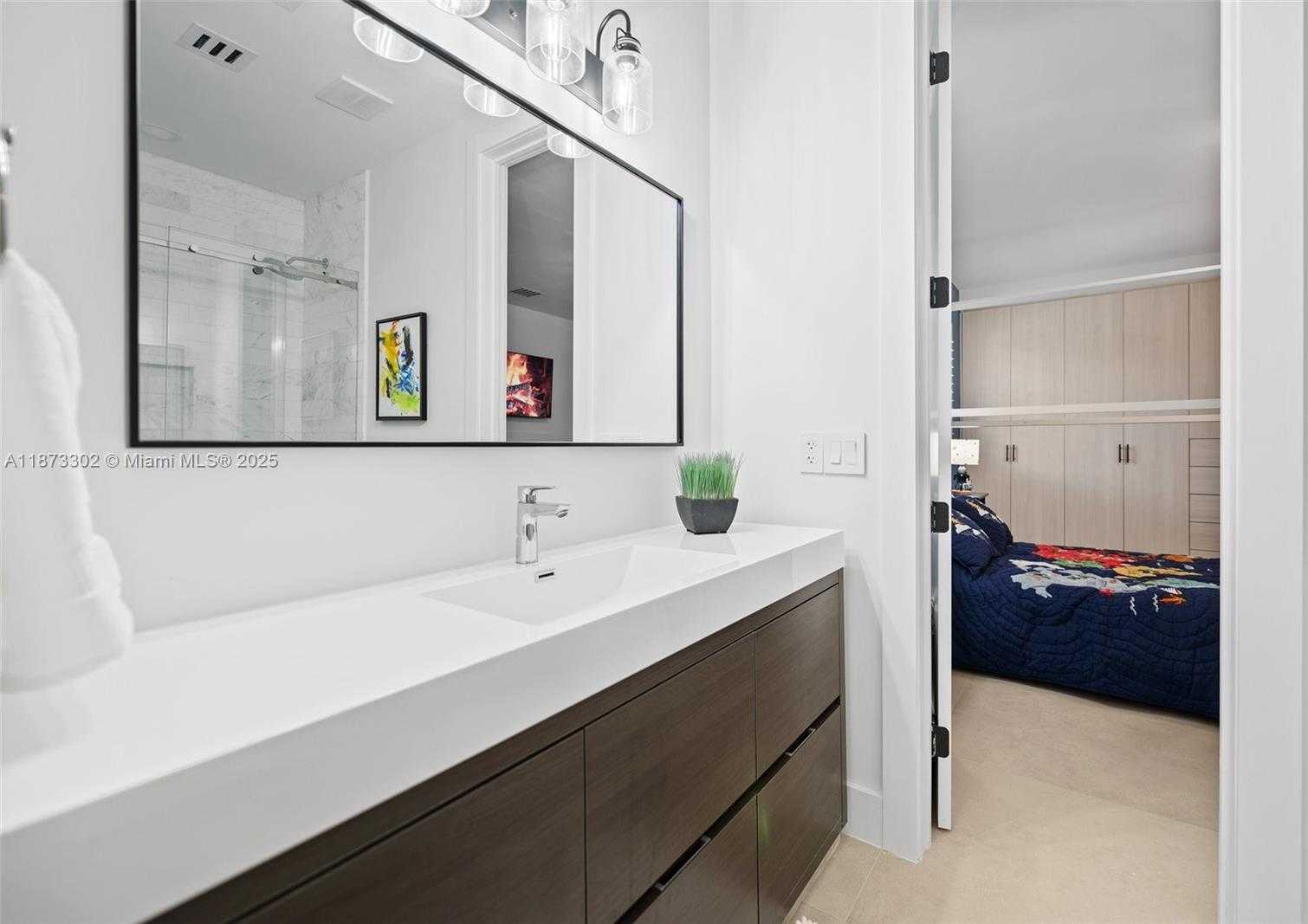 Small Image of 10304 SOUTH WEST 87TH CT, Miami Number 22