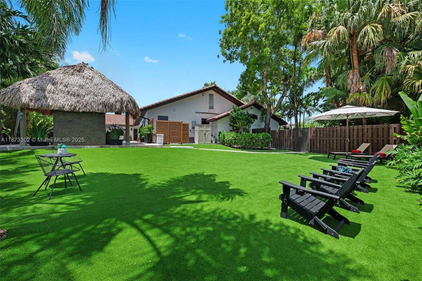 Small Image of 10304 SOUTH WEST 87TH CT, Miami Number 47