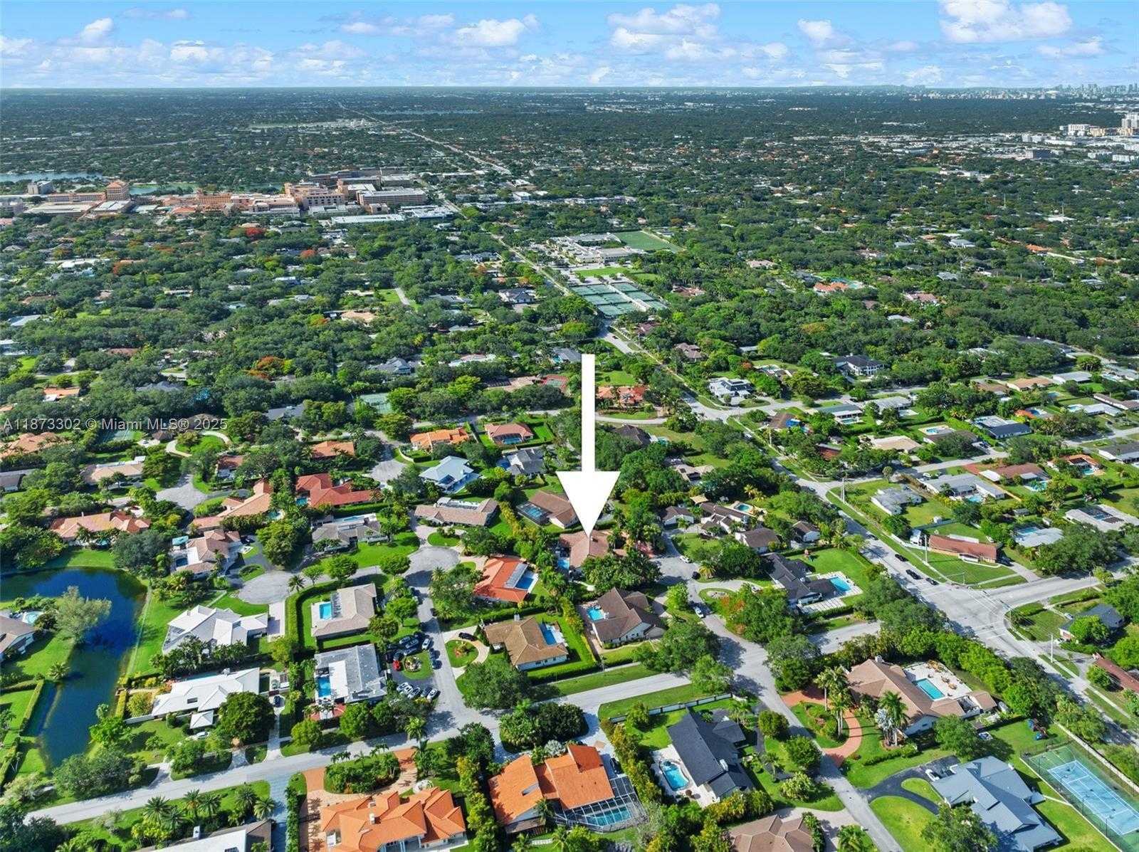 Small Image of 10304 SOUTH WEST 87TH CT, Miami Number 66