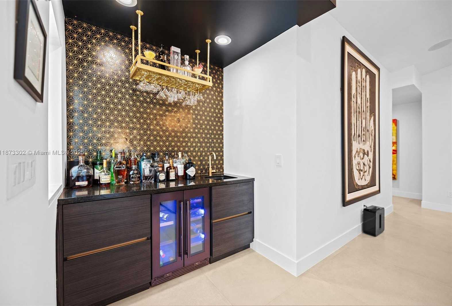 Small Image of 10304 SOUTH WEST 87TH CT, Miami Number 9