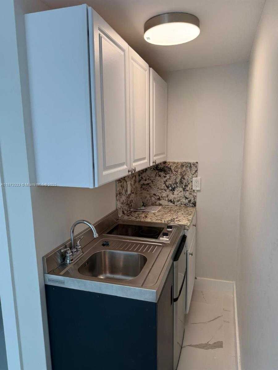 Small Image of 1050 NORTH WEST 25TH WAY, Fort Lauderdale Number 8