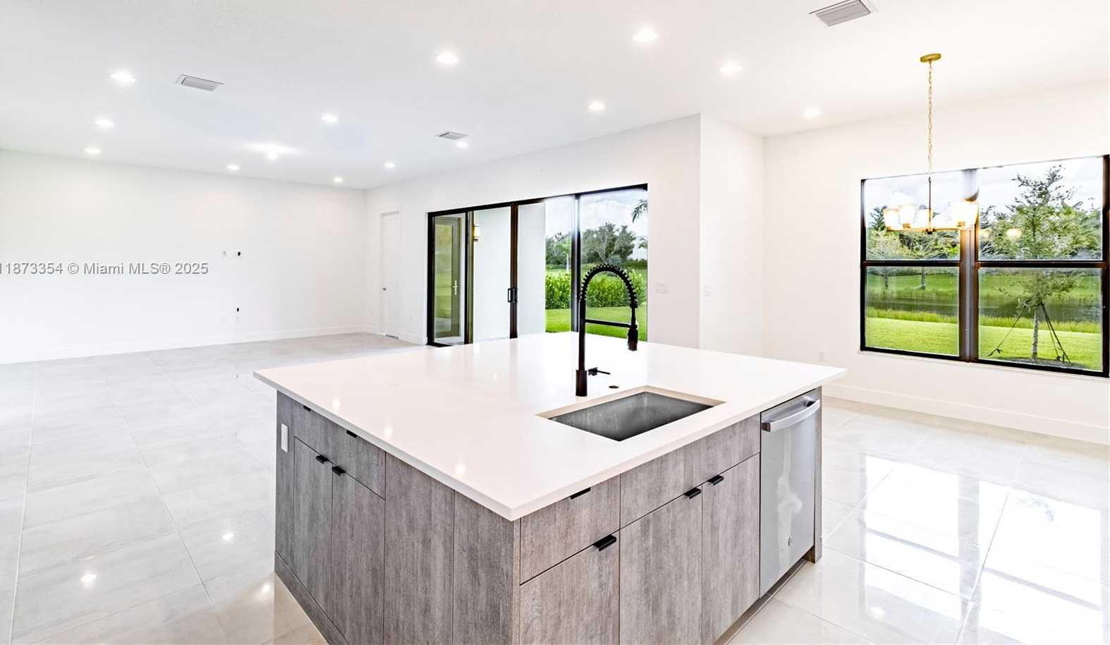 Small Image of 20302 SOMERSET HILLS DR, Boca Raton Number 13