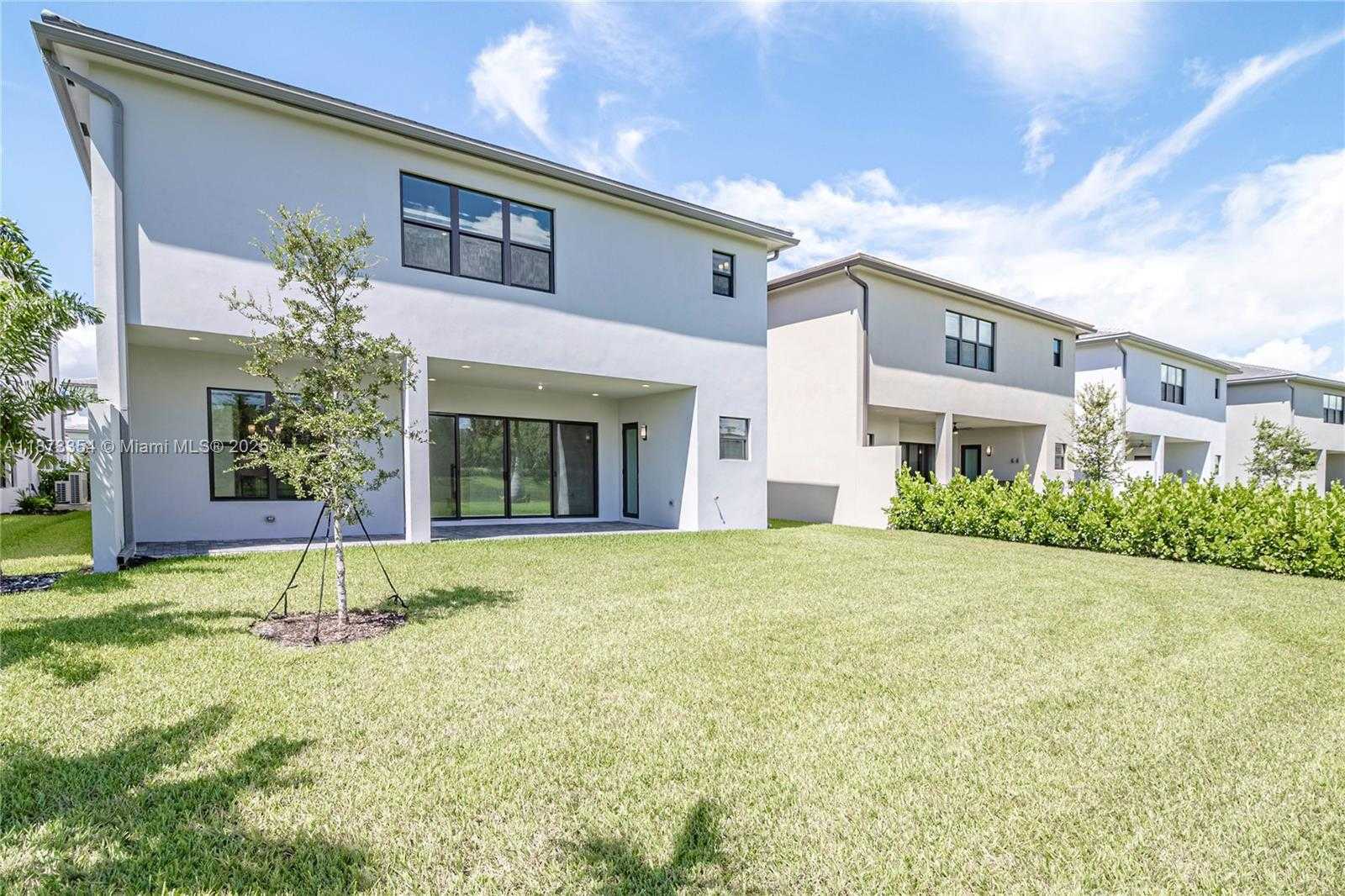 Small Image of 20302 SOMERSET HILLS DR, Boca Raton Number 24