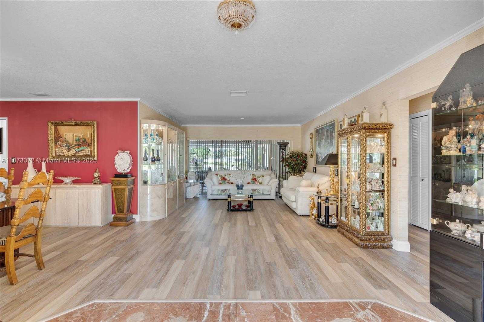 Small Image of 16561 ROYAL POINCIANA DR, Weston Number 3