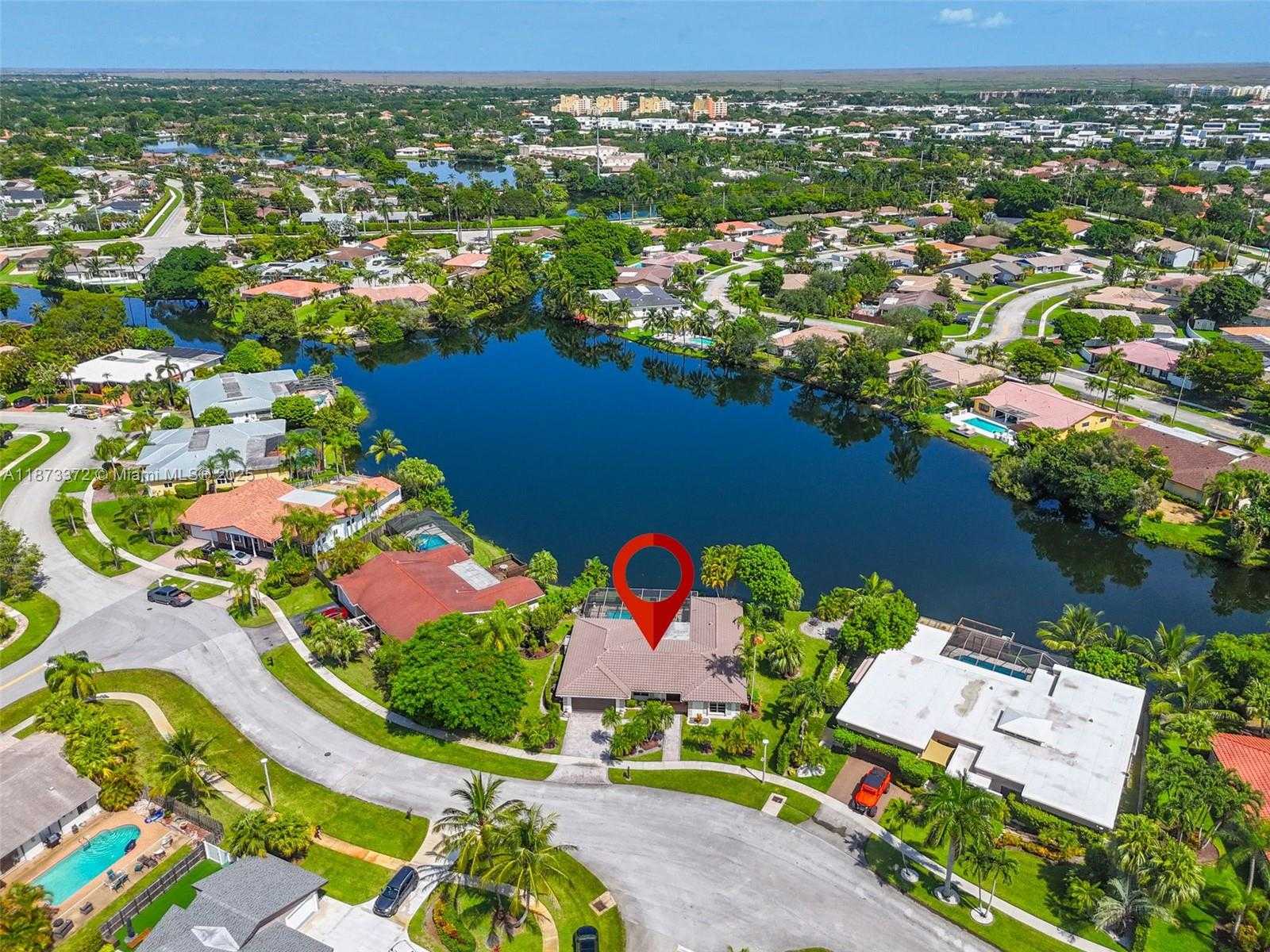 Small Image of 16561 ROYAL POINCIANA DR, Weston Number 37