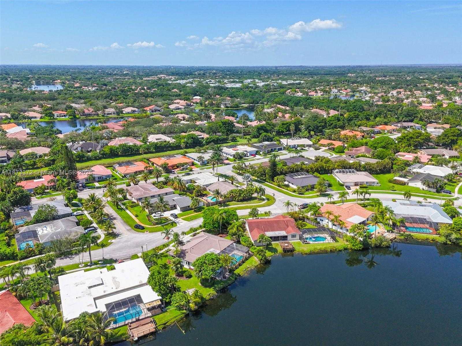 Small Image of 16561 ROYAL POINCIANA DR, Weston Number 45