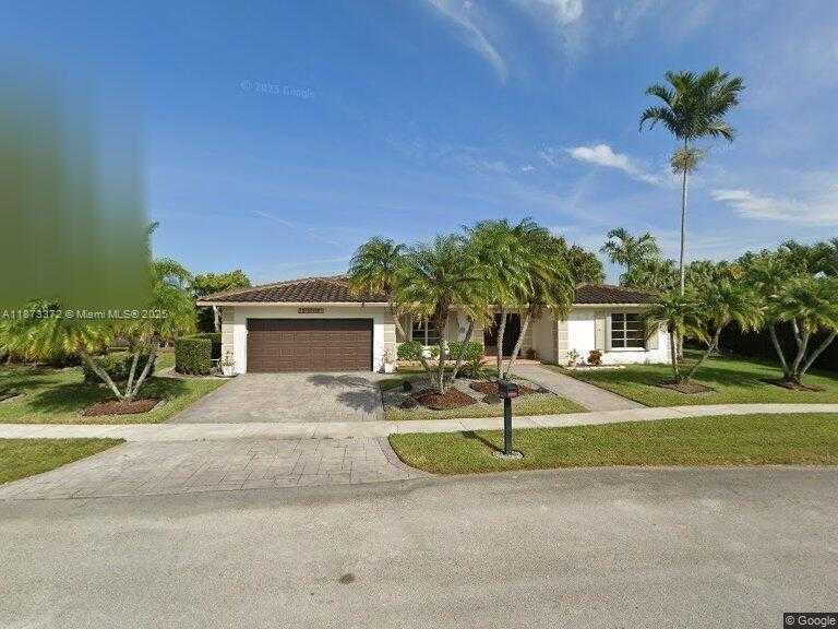 Small Image of 16561 ROYAL POINCIANA DR, Weston Number 47