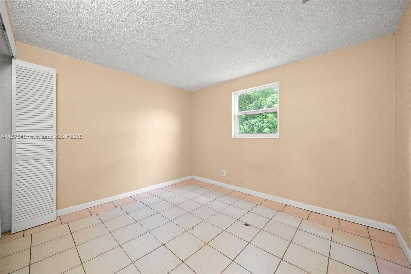 Small Image of 1512 NORTH WEST 16TH LN, Fort Lauderdale Number 12