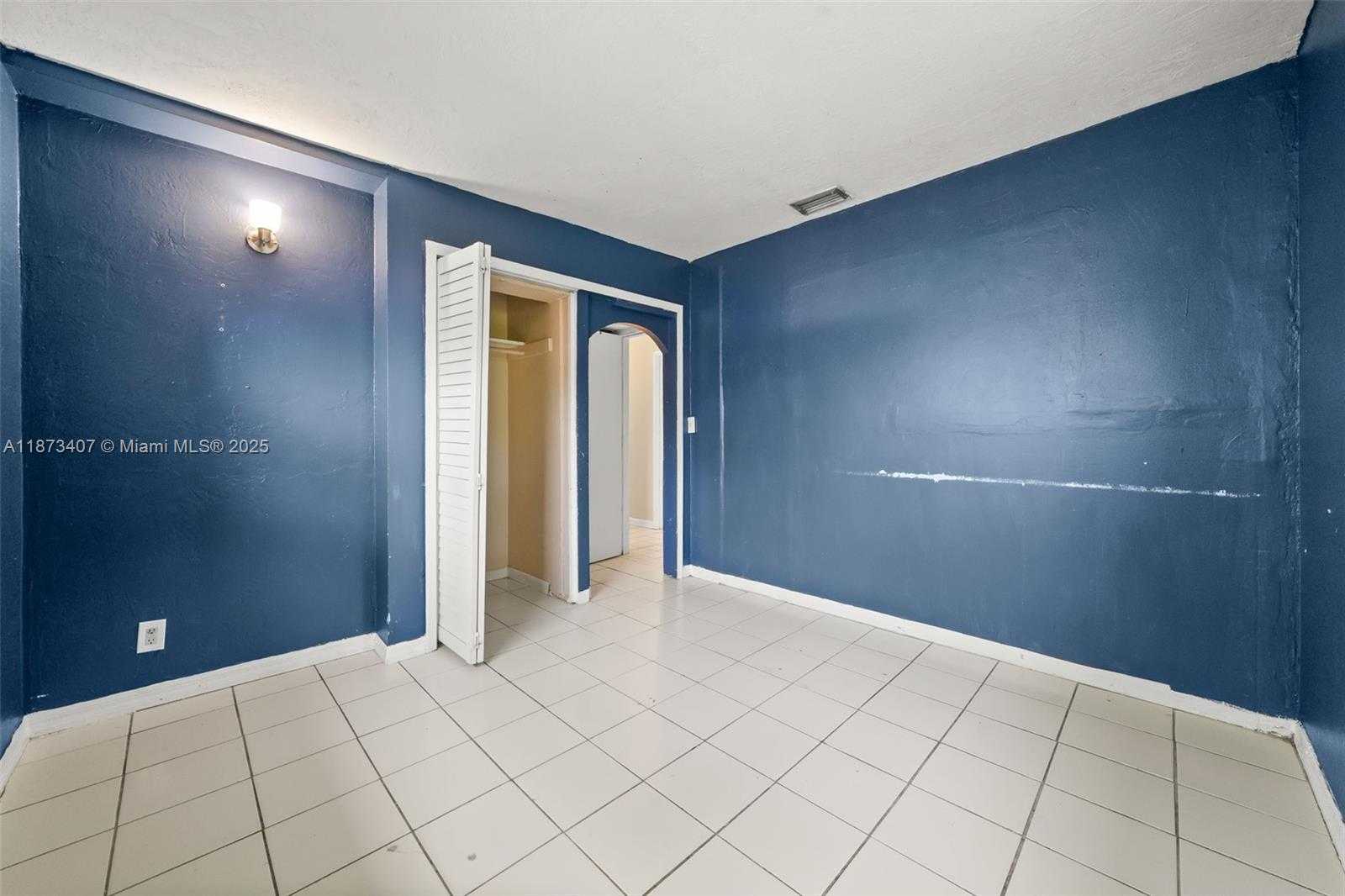 Small Image of 1512 NORTH WEST 16TH LN, Fort Lauderdale Number 17