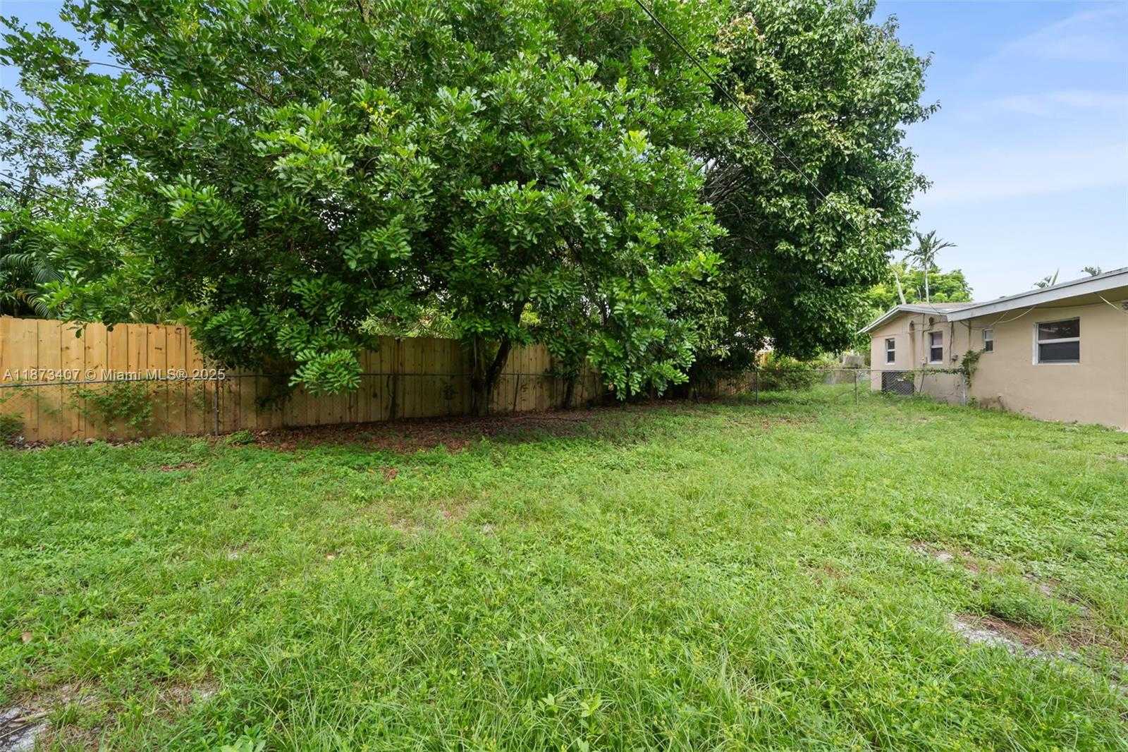 Small Image of 1512 NORTH WEST 16TH LN, Fort Lauderdale Number 3