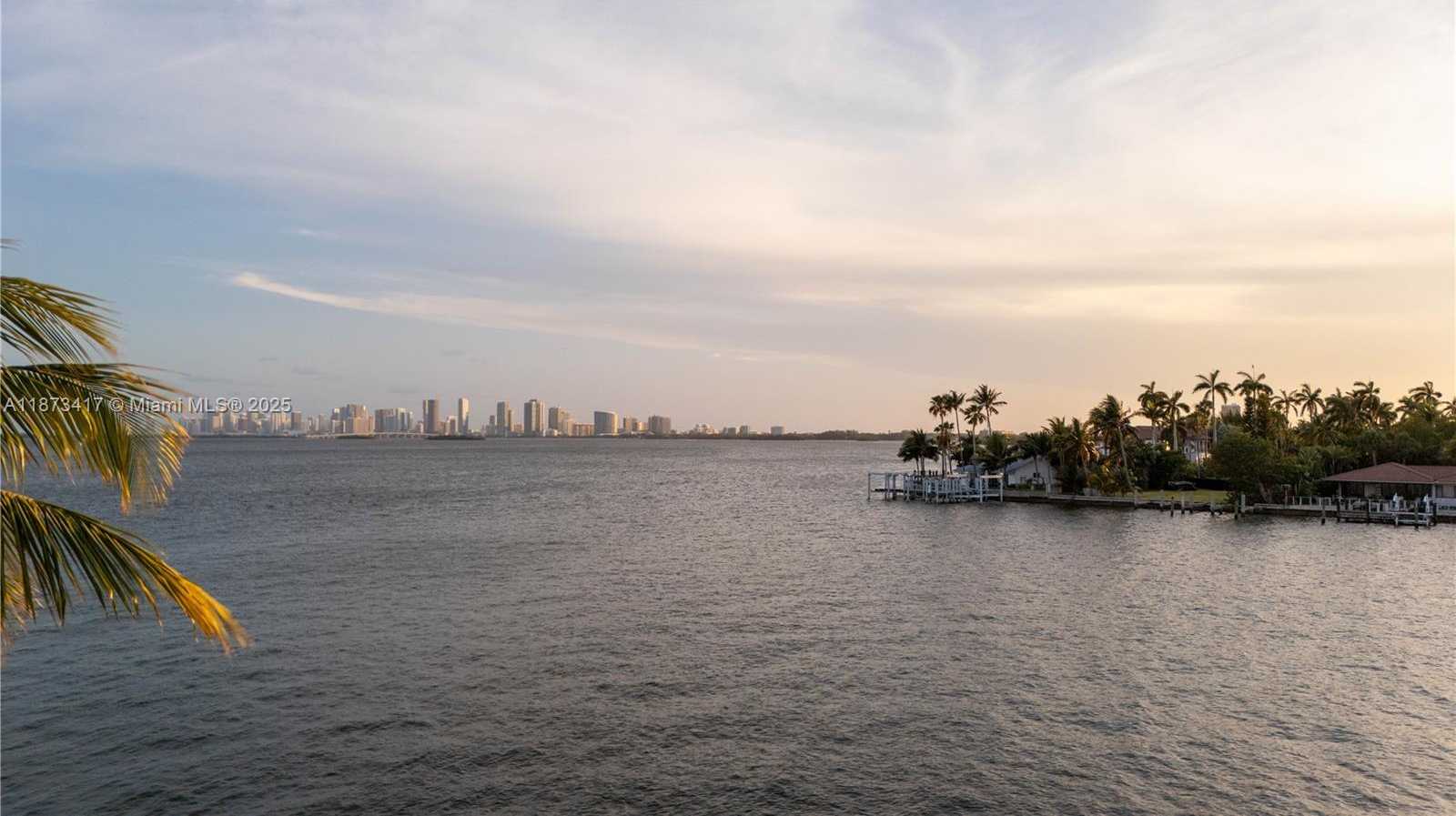 Small Image of 7508 WEST TREASURE DR, North Bay Village Number 6
