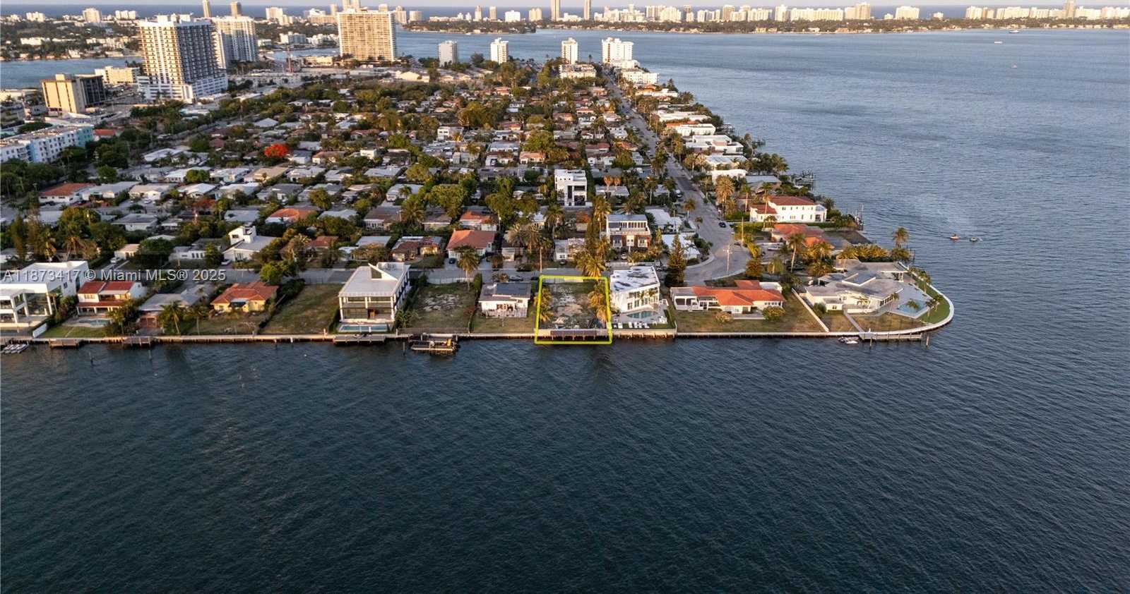 Small Image of 7508 WEST TREASURE DR, North Bay Village Number 7
