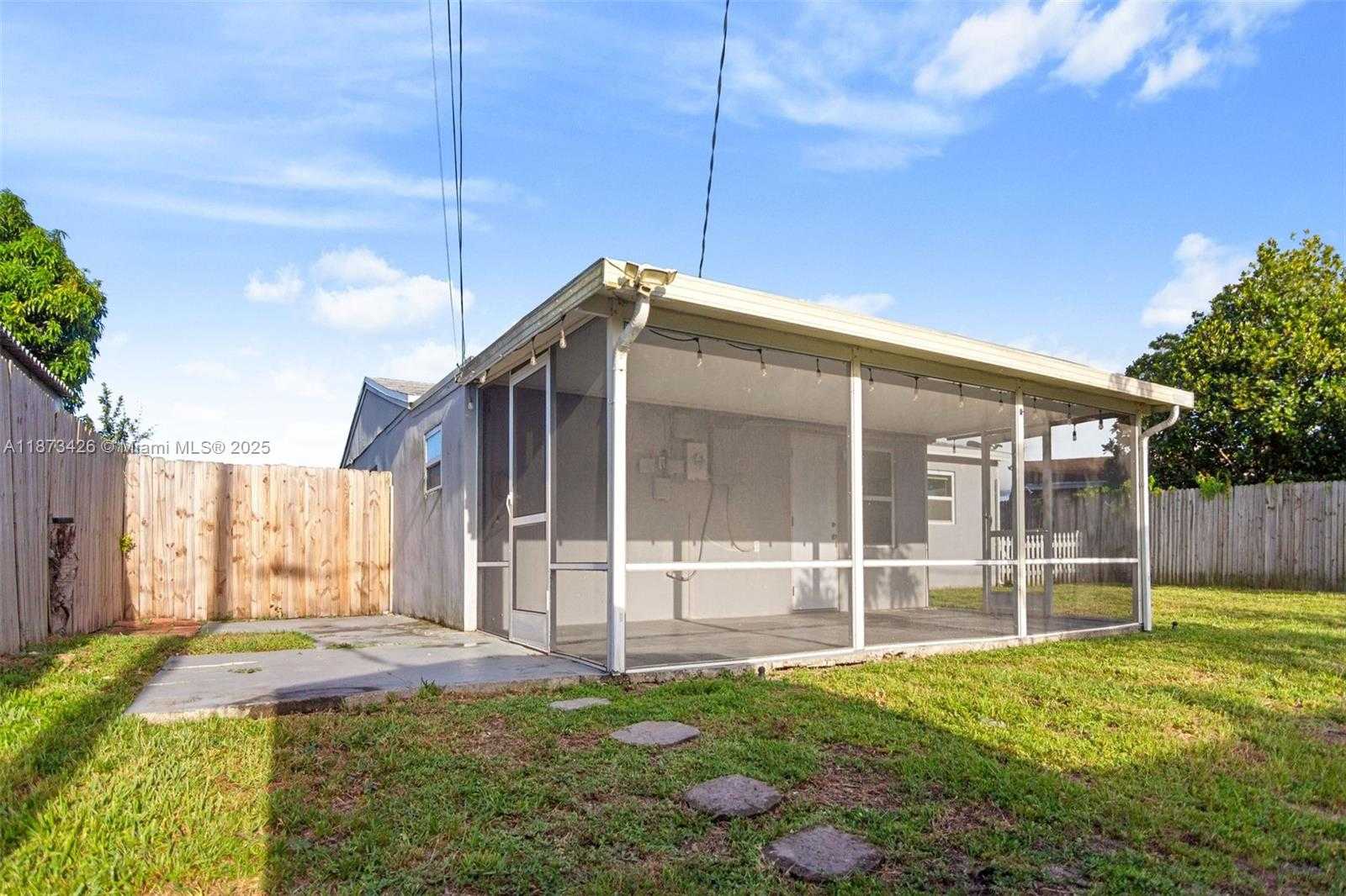 Small Image of 1481 SOUTH WEST 49TH AVE, Fort Lauderdale Number 33