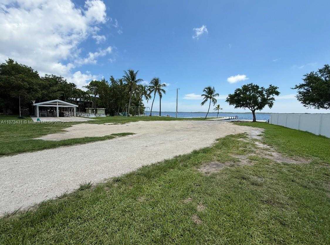 Small Image of 53 BONEFISH AVE, Key Largo Number 6