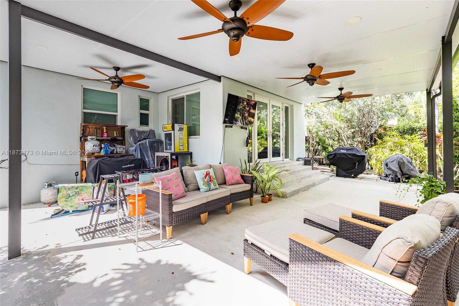 Small Image of 1711 SOUTH WEST 18TH ST, Miami Number 21
