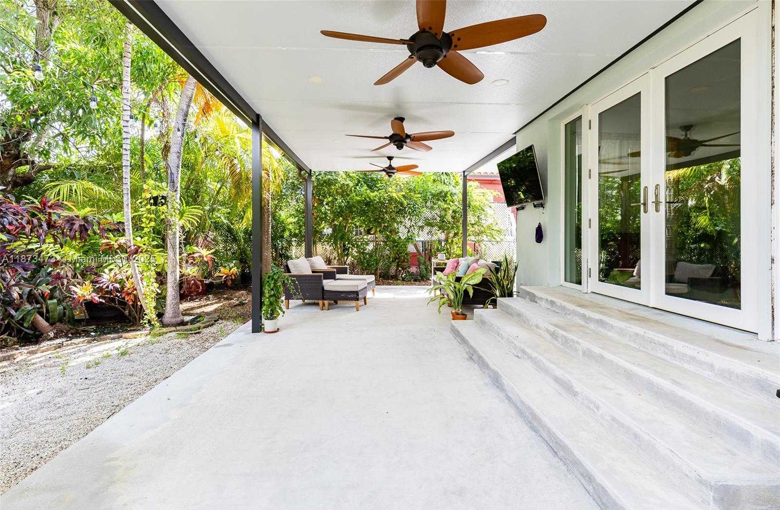 Small Image of 1711 SOUTH WEST 18TH ST, Miami Number 22