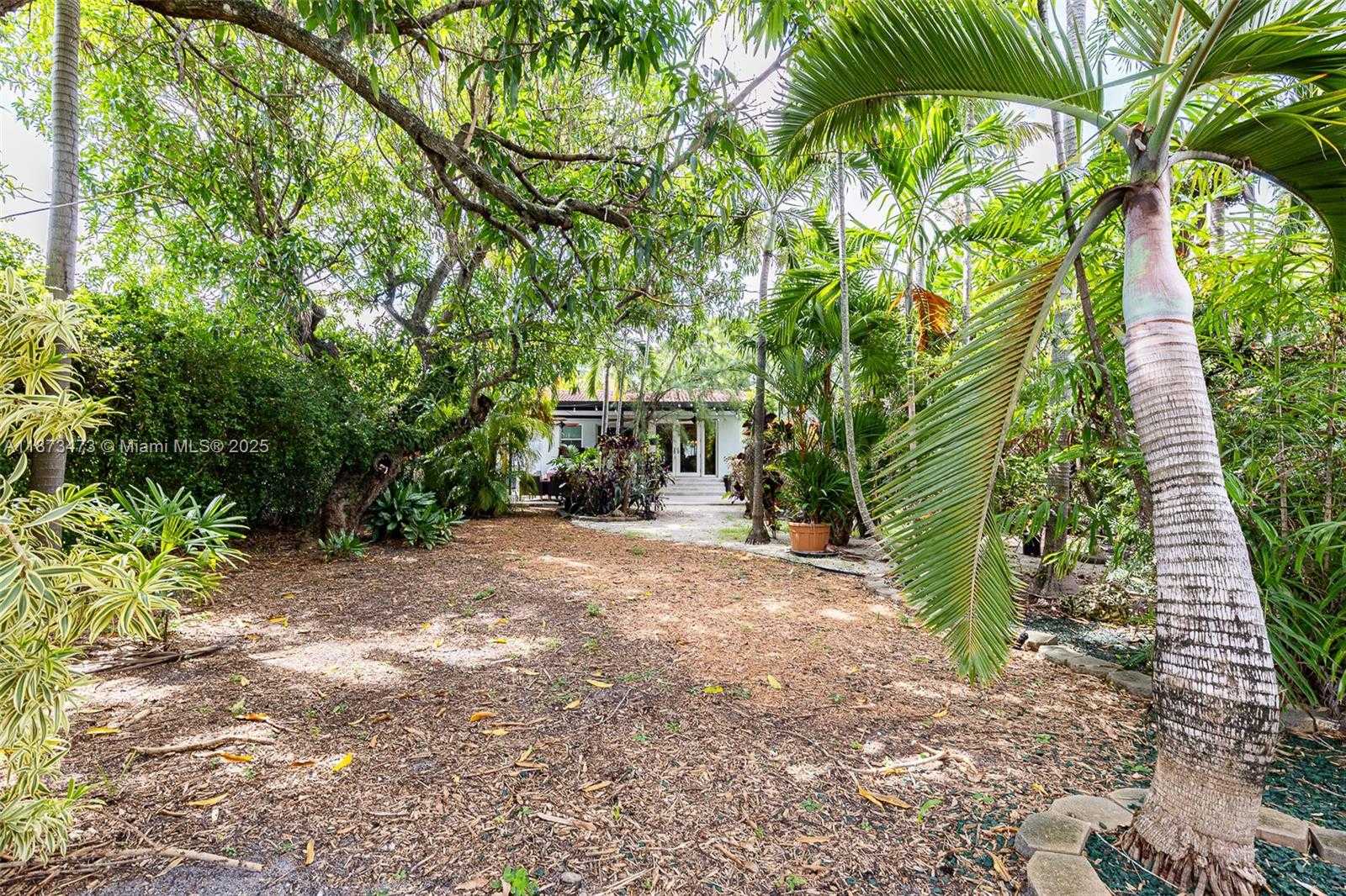 Small Image of 1711 SOUTH WEST 18TH ST, Miami Number 26