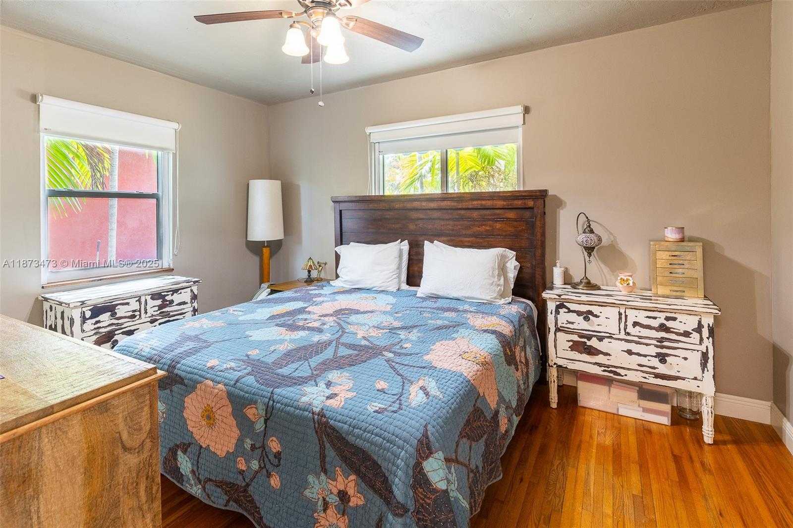Small Image of 1711 SOUTH WEST 18TH ST, Miami Number 27