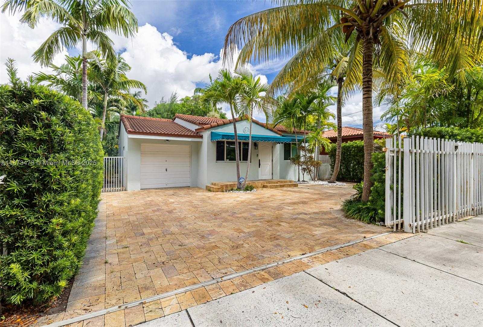 Small Image of 1711 SOUTH WEST 18TH ST, Miami Number 4