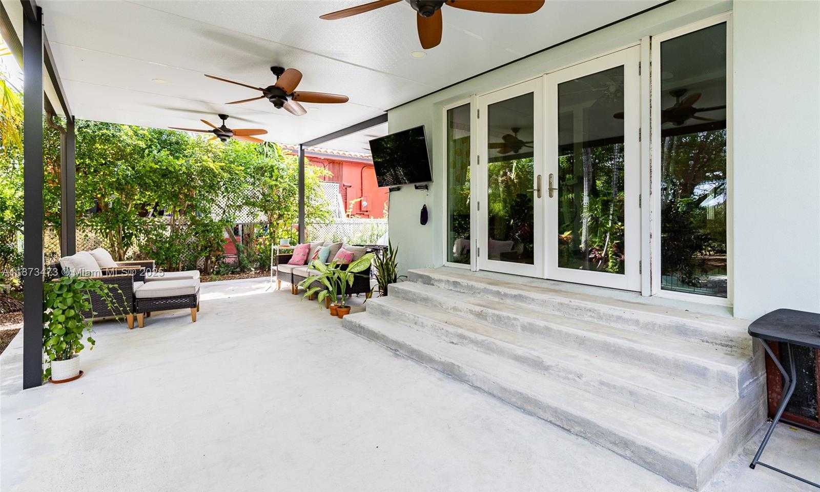 Small Image of 1711 SOUTH WEST 18TH ST, Miami Number 6