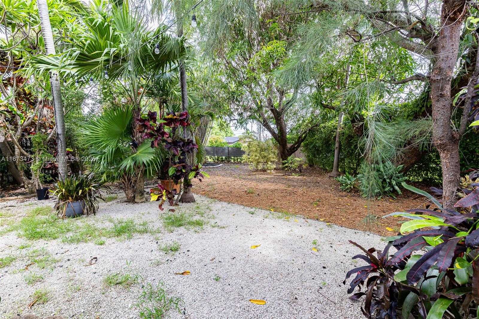 Small Image of 1711 SOUTH WEST 18TH ST, Miami Number 7
