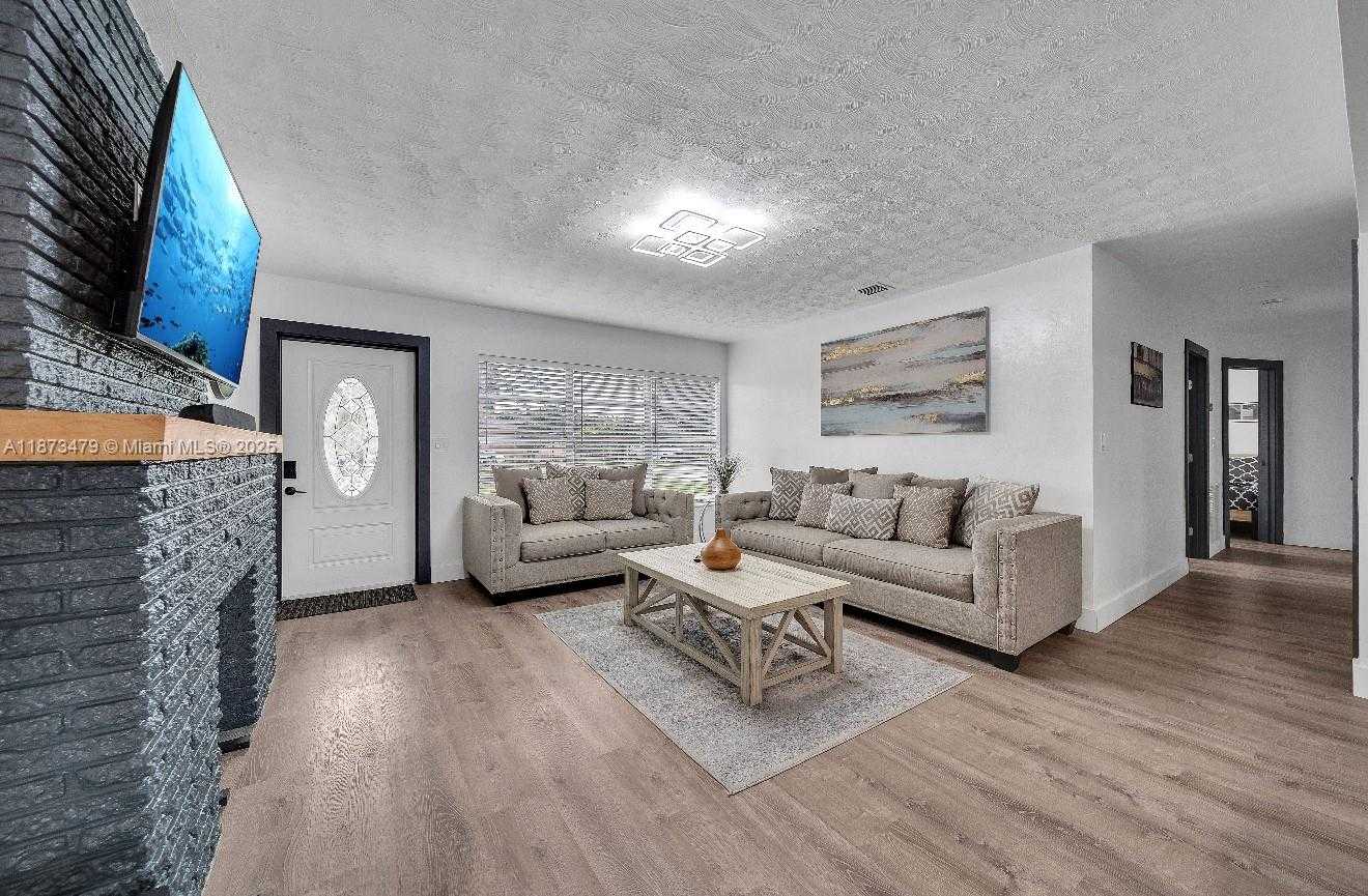 Small Image of 521 WEST EVANSTON CIR, Fort Lauderdale Number 11